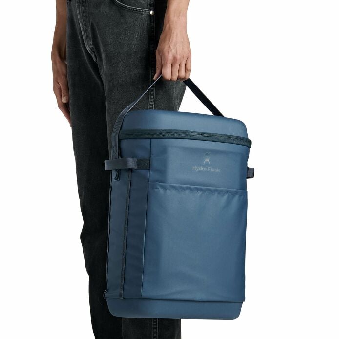 carryouttm-backpack-22-l-q2 250815_hydro_s26_hb_14597_6.jpg