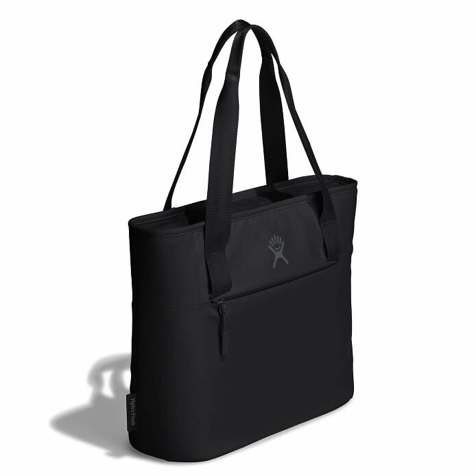 8-l-insulated-lunch-tote-u0 8l-tote-black-angled.jpg