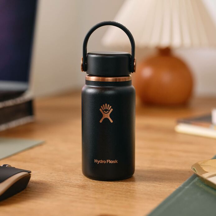 arc-collection-micro-hydro-200-ml-z0 black_-_lifestyle_1.jpeg