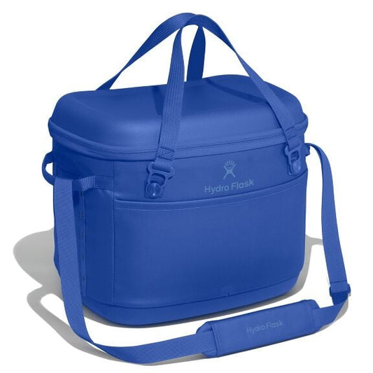 carryouttm-soft-cooler-30-l-o0 cpco382_carryout_cooler_30l_capri_blue_angled_1.jpg