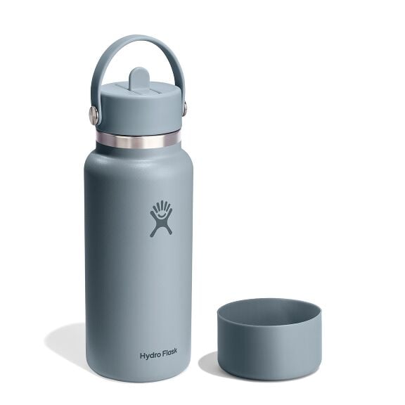 32-oz-straw-bottle-and-boot-bundle-z7 group_199_1.jpg