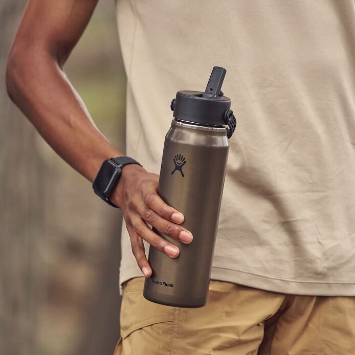 32-oz-lightweight-flex-straw-bottle-v6 hf_s26_lightweight_mcinnis_6345_2_3.jpg
