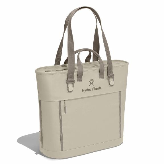 carryouttm-soft-cooler-tote-20-l-y2 midiit114-carryout-tote-20l-oat-angled.jpg
