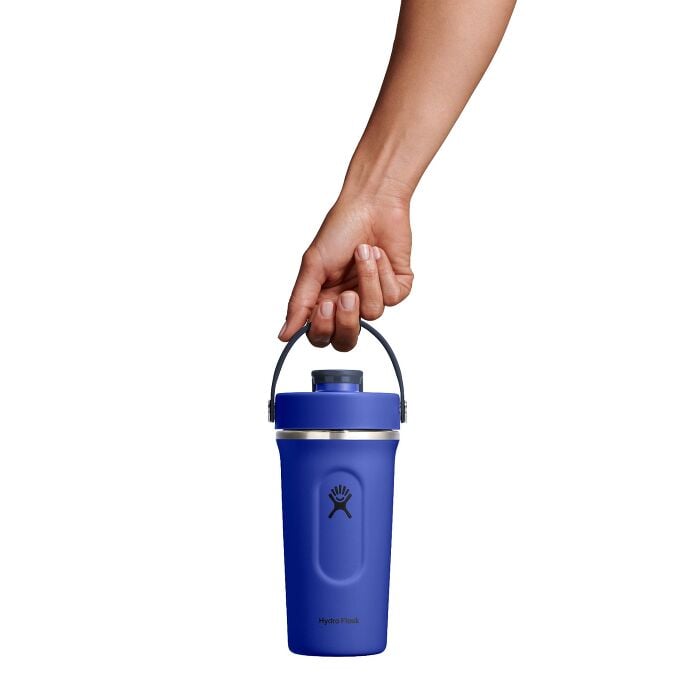 24-oz-insulated-shaker-bottle-o5 mxc24382_24_oz_insulated_shaker_bottle_capri_blue_hb.jpg