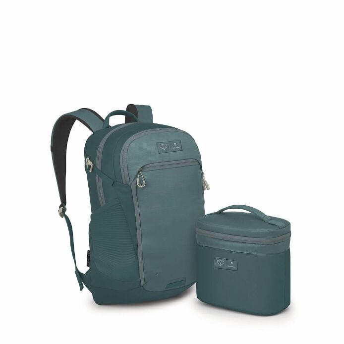 osprey-axis-x-hydro-flask-campus-essentials-bundle-v0 ospreyaxis_hydroflask5l_lunch_bag_f25_side_cascade_10007249_1_3.jpg