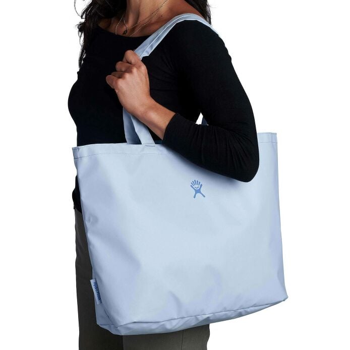 20-l-tag-along-tote-p6 rt20484_20ltagalongtote_surf_hb_1_1.jpg