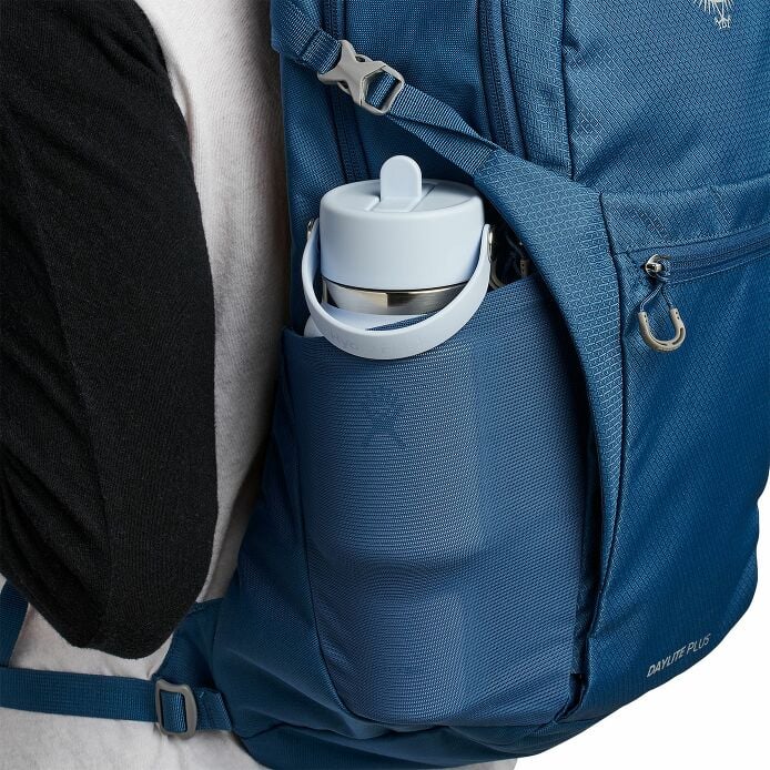 24-oz-travel-bottle-with-flex-straw-cap-z5 travelbottle-hb-backpack_1_8_1.jpg